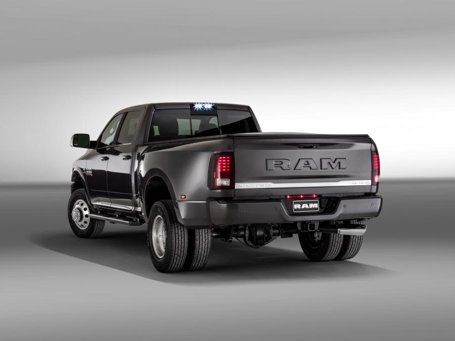  Ram 3500 Limited Crew Cab 2018 года  (EU) (фото 2 из 4)